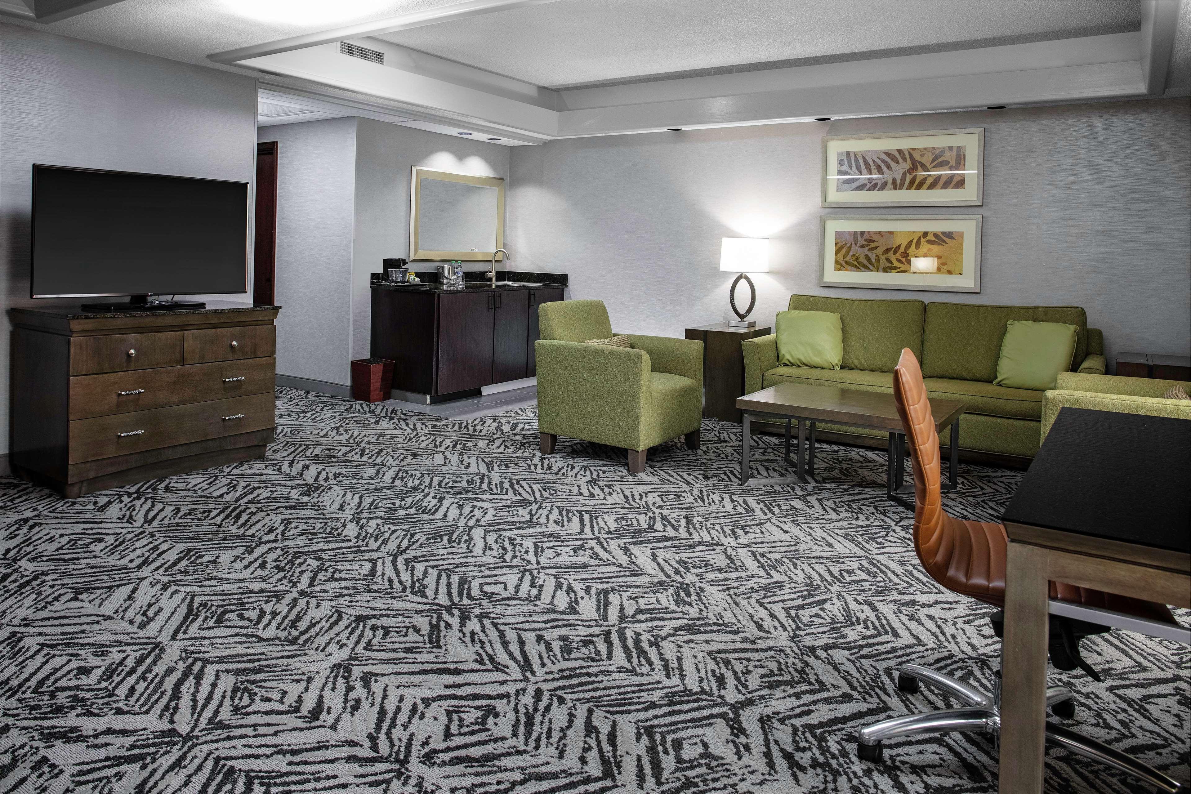 Doubletree By Hilton Hotel & Executive Meeting Center Omaha-Downtown Extérieur photo