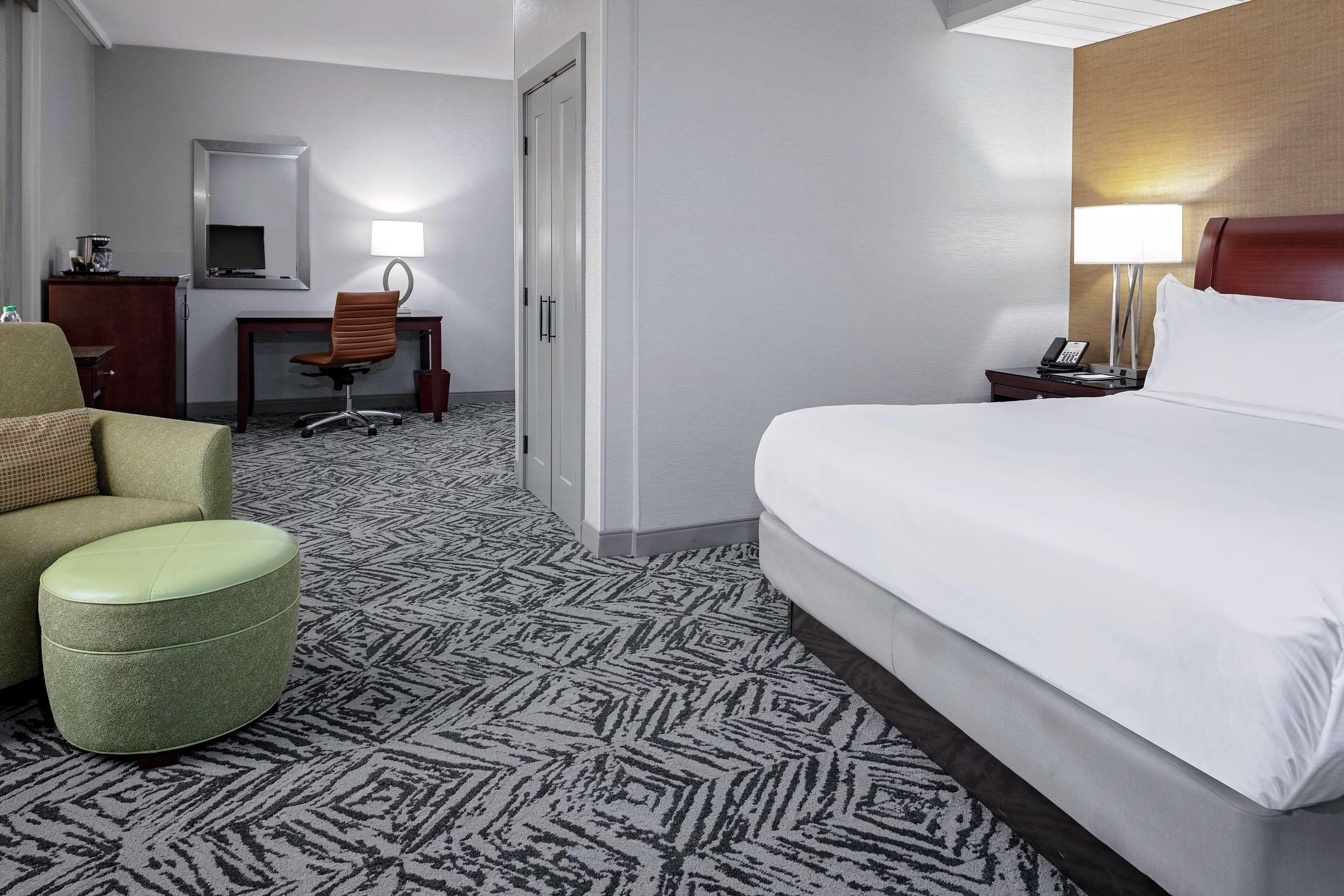 Doubletree By Hilton Hotel & Executive Meeting Center Omaha-Downtown Extérieur photo