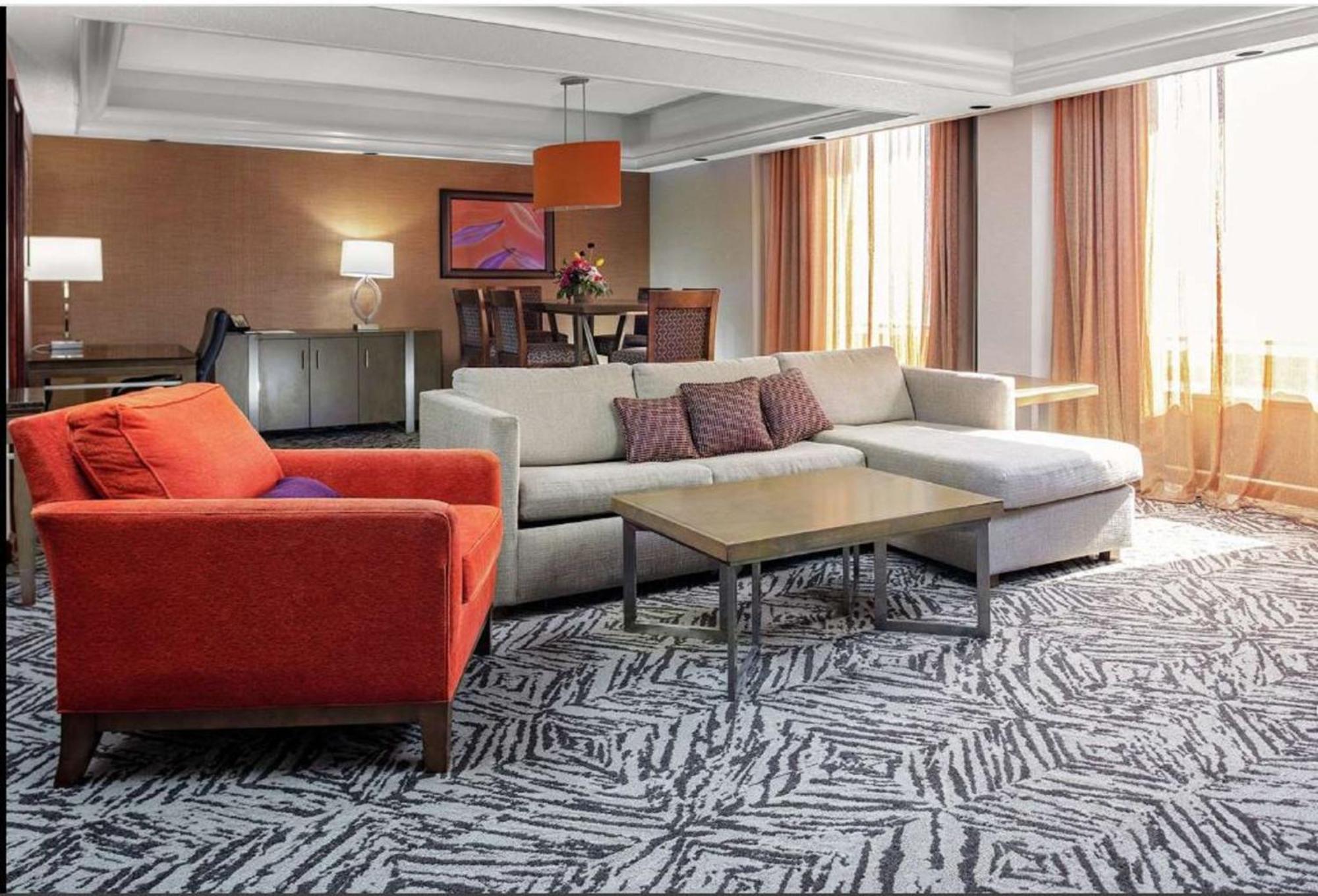 Doubletree By Hilton Hotel & Executive Meeting Center Omaha-Downtown Extérieur photo