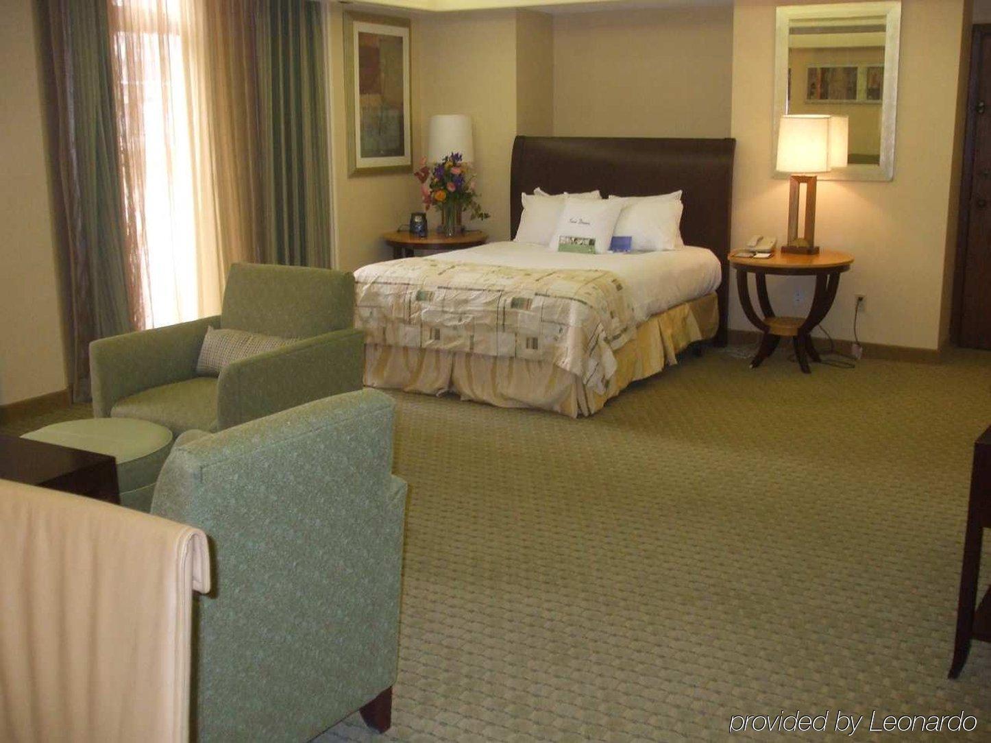 Doubletree By Hilton Hotel & Executive Meeting Center Omaha-Downtown Chambre photo